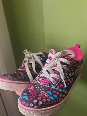 Heelys Youth Sneaker - Emojis